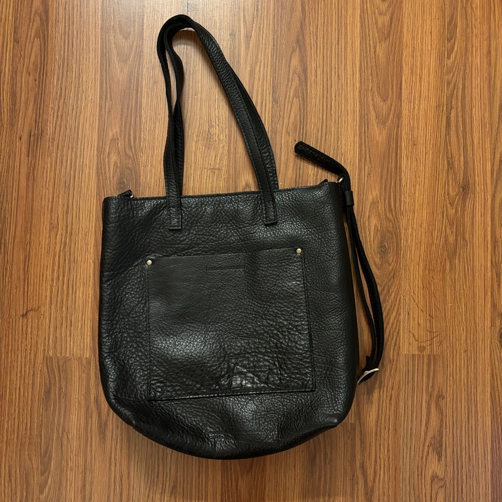 Portland Leather Crossbody Tote